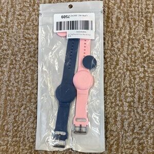 AirTag silicone bracelets -pink and blue